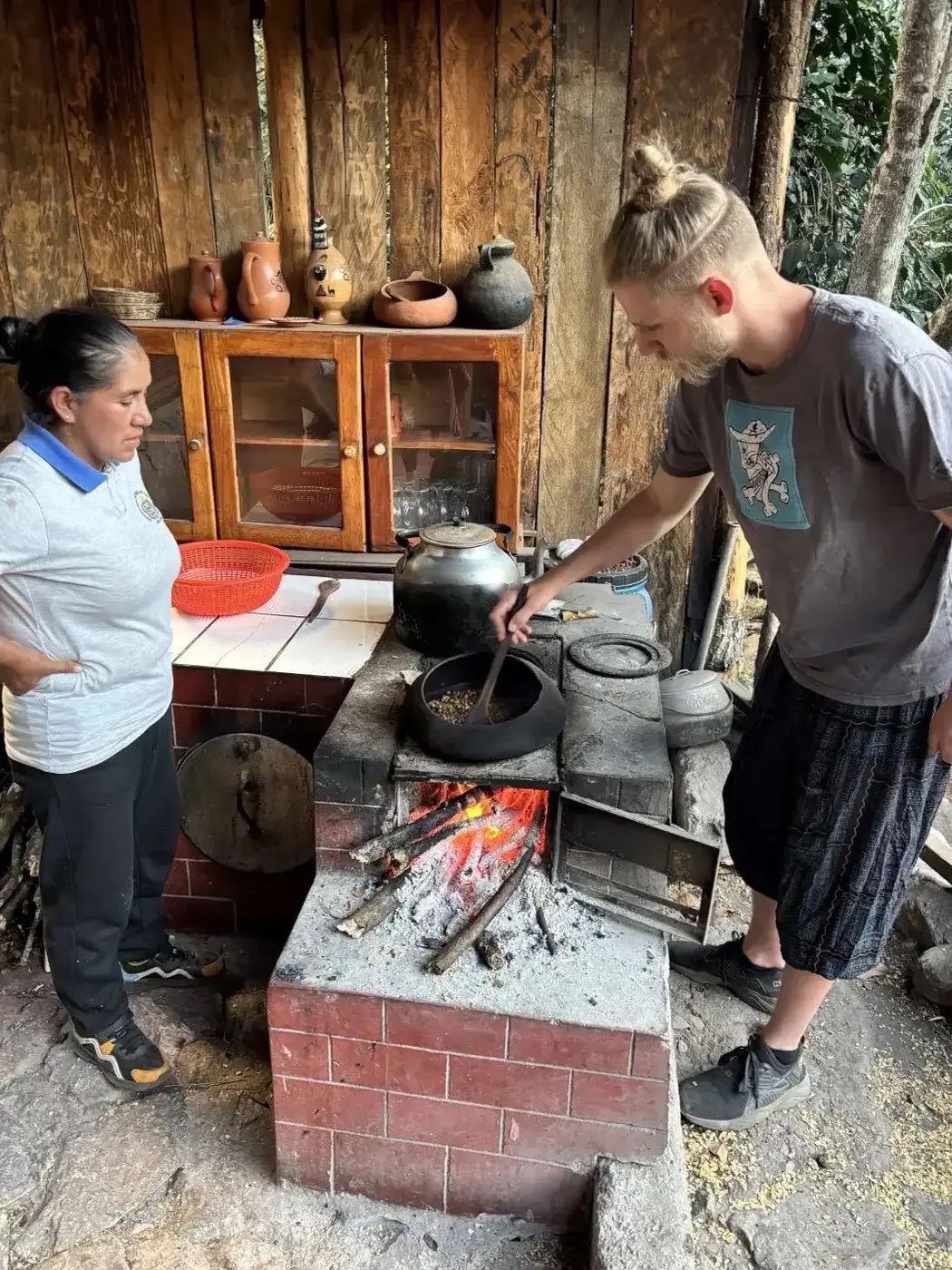 Roasting coffee over open fire